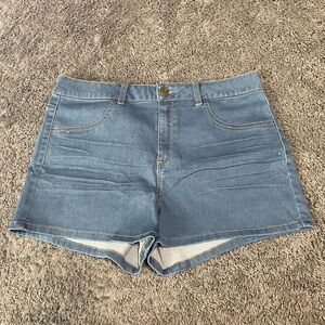NWOT High waisted SO size 15 Jean shorts